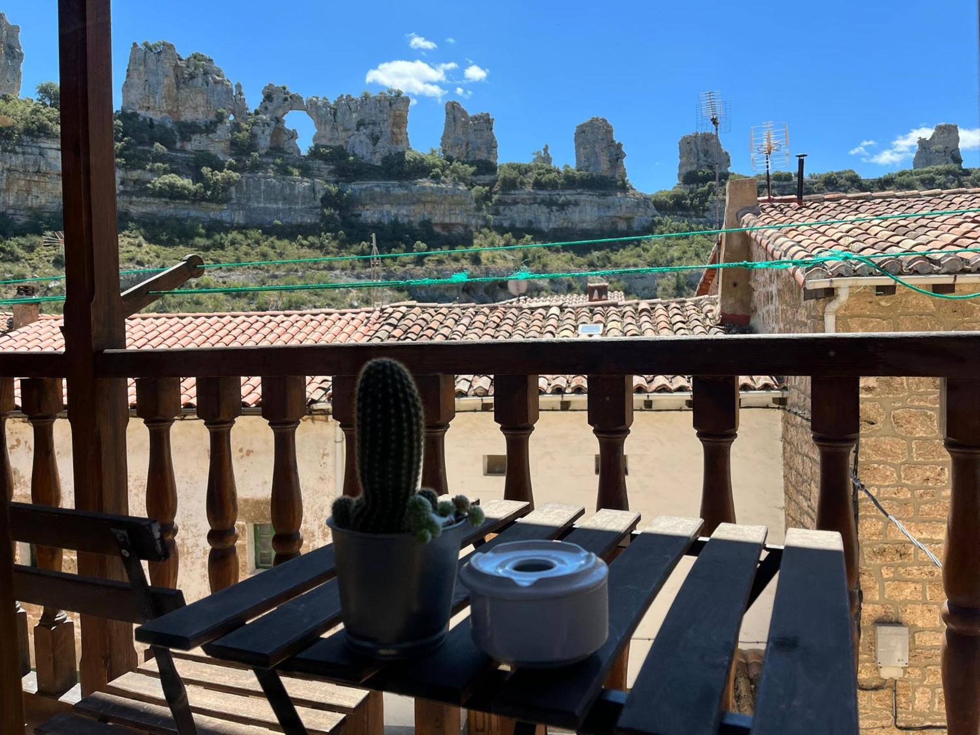 La Milana, Orbaneja Del Castillo Buitenkant foto