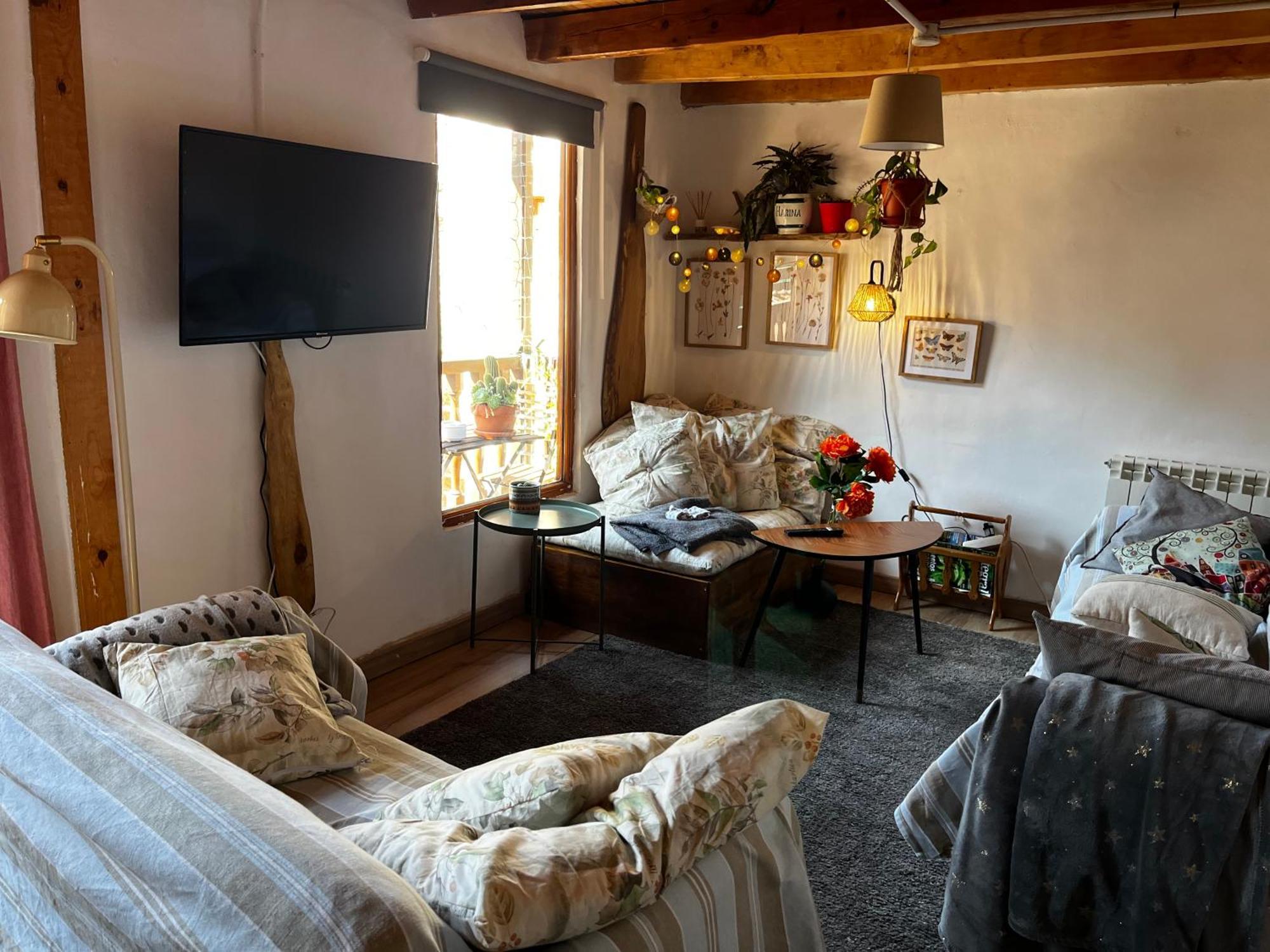 La Milana, Orbaneja Del Castillo Buitenkant foto